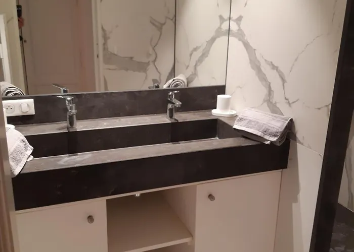 Apartment Entierement Renove Dans Le Centre De Tropez